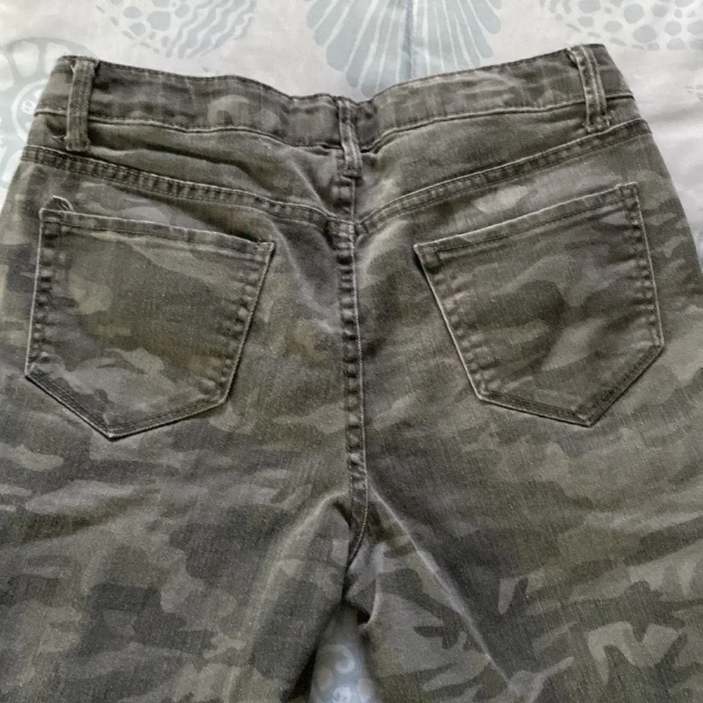 SO Camo Print Jeans, Size 16